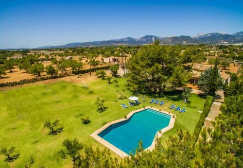 Inca Holiday Home Sleeps 9 With Pool Air Con And Wifi