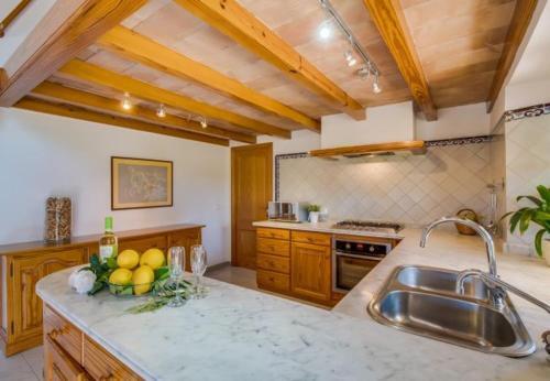 Inca Holiday Home Sleeps 8 With Pool And Wifi