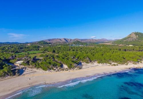 Villa In Inca Sleeps 8 With Pool Air Con And Wifi