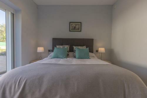 Finca Con Piscina Privada Y Basquet