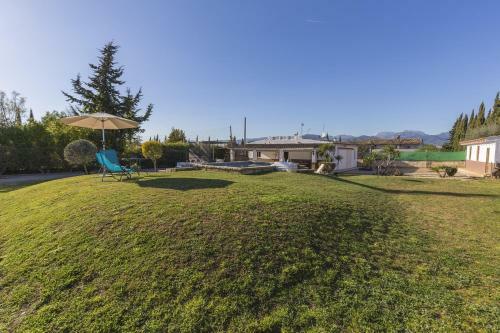 Finca Con Piscina Privada Y Basquet