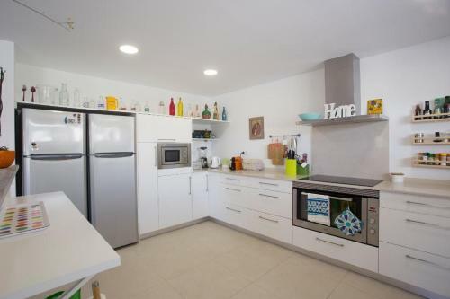 Xabia Villa Sleeps 8 Pool Wifi