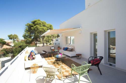 Xabia Villa Sleeps 8 Pool Air Con Wifi