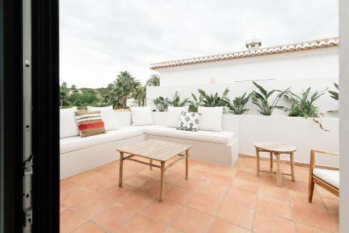 Hostal The Adelante House