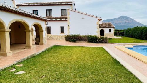 Villa Lluca