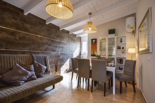 Xabia Apartment Sleeps 8 With Air Con And Wifi