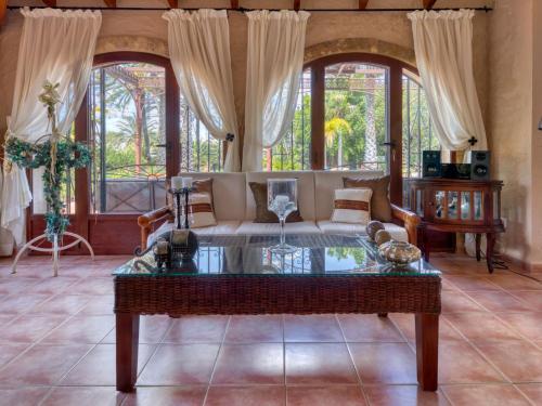 Villa Adelfa