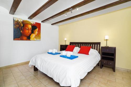 Javea Villa Sleeps 16 With Pool And Wifi
