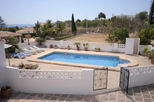 Javea Villa Sleeps 8 With Pool And Wifi
