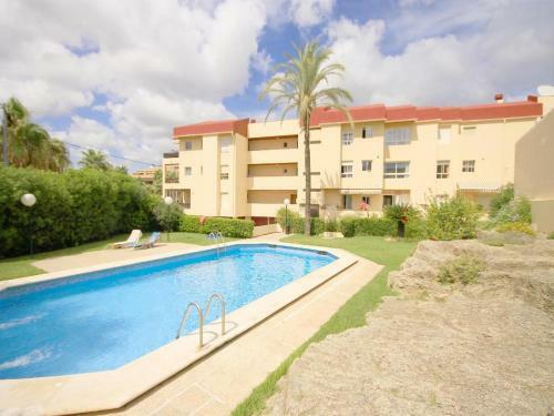 Javea Apartment Sleeps 4 With Pool And Wifi