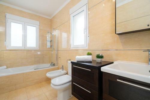 Javea Villa Sleeps 6 With Pool Air Con And Free Wifi