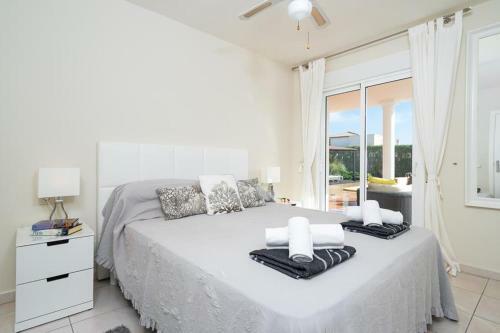 Javea Villa Sleeps 6 With Pool Air Con And Free Wifi