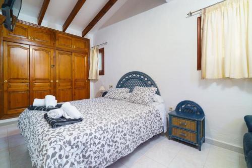 Javea Villa Sleeps 10 With Pool Air Con And Free Wifi