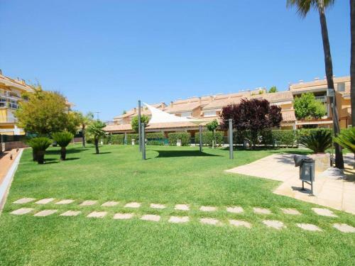 Apartment In Javea Sleeps 4 With Pool Air Con And Wifi