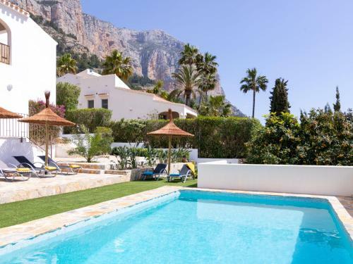 Villa El Camino