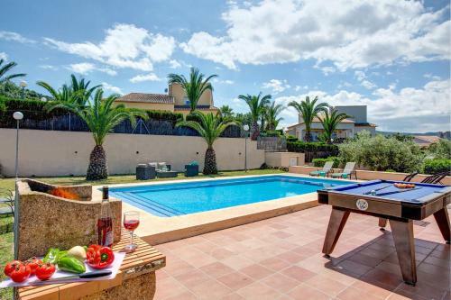 0339 Villa Fresno