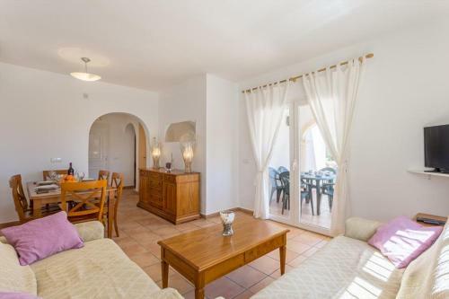 Javea Holiday Home Sleeps 4 With Pool Air Con And Wifi