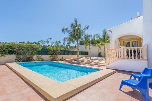 Javea Holiday Home Sleeps 4 With Pool Air Con And Wifi