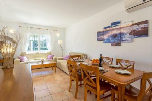 Javea Holiday Home Sleeps 4 With Pool Air Con And Wifi