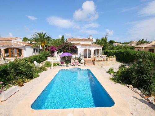 Javea Villa Sleeps 4 With Pool And Wifi