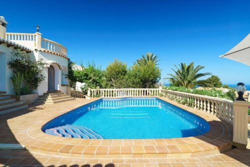 Javea Villa Sleeps 6 With Pool Air Con And Free Wifi