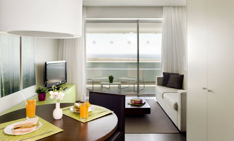 Hotel Aqualuz Troia Rio By The Editory