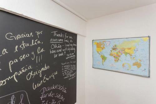 Roaz De Bandeira Hostel