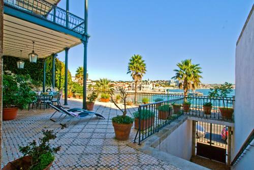 Bed & Breakfast Cascais Front Sea Bay View