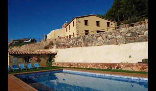 Juncosa Villa Sleeps 11 With Pool