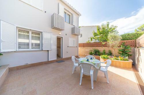 Villa Holiday Home Bruna