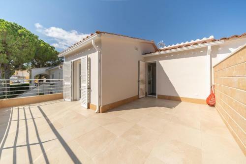 Villa Holiday Home Bruna