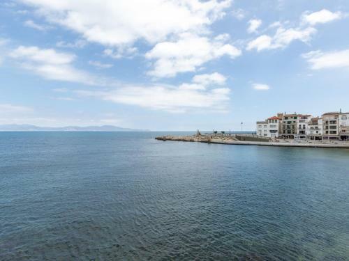 Welcoming Apartment Situated Only 25m From Escala Beach!