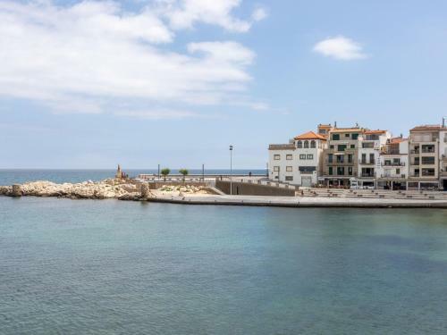Welcoming Apartment Situated Only 25m From Escala Beach!