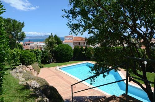 Apartamento Puig Padro 4 2-2