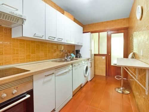 Hillview Holiday Home In Laguardia With Terrace