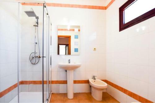 Longstay Villa With Wifi, Private Pool & Bbq
