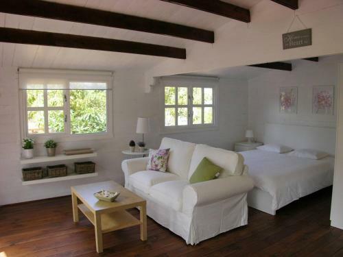 Cottage Bougainville