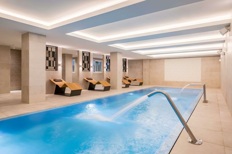 Hotel Barcel� La Nuc�a Hills