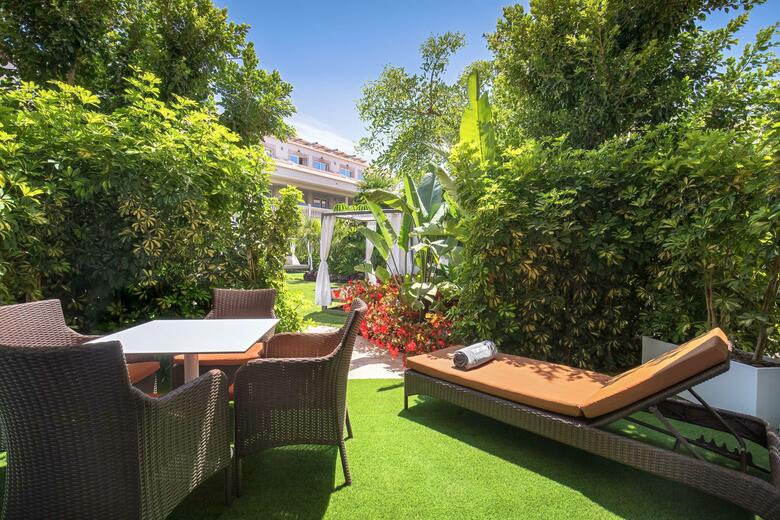 Hotel Barcel� La Nuc�a Hills