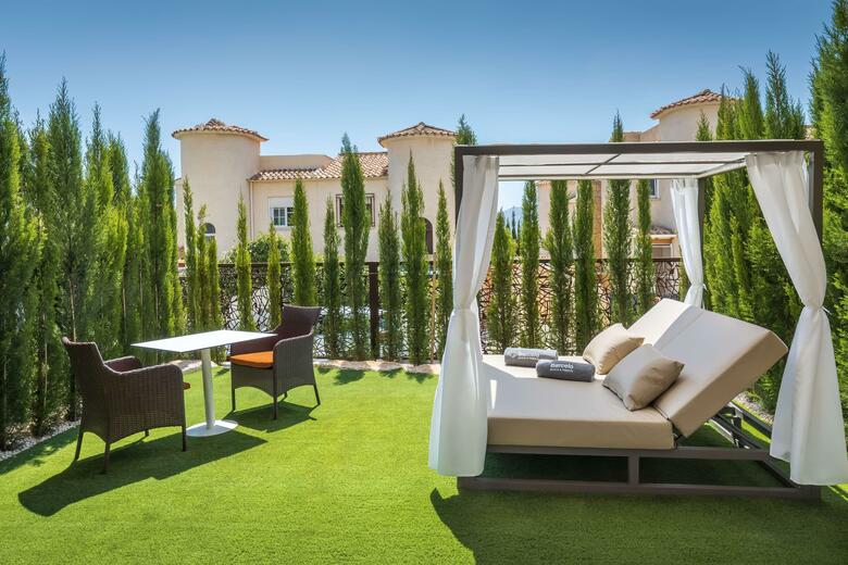 Hotel Barcel� La Nuc�a Hills