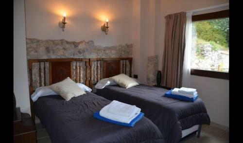 La Nou de Bergueda Villa Sleeps 4 With Pool
