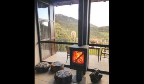 La Nou de Bergueda Villa Sleeps 5 With Pool