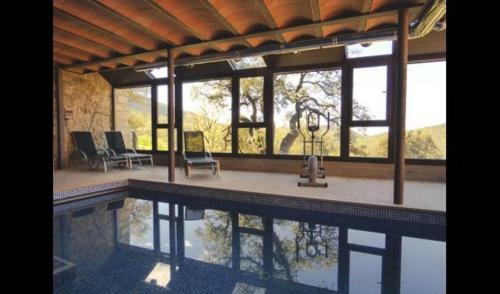 La Nou de Bergueda Villa Sleeps 5 With Pool