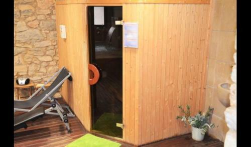 La Llacuna Villa Sleeps 6 With Pool