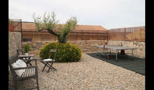 La Llacuna Villa Sleeps 5 With Pool
