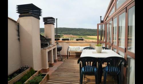 La Llacuna Villa Sleeps 5 With Pool