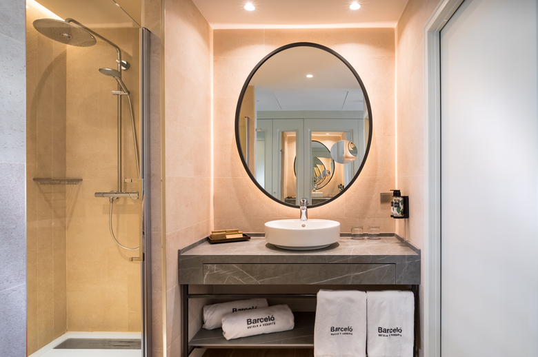 Hotel Barcel� La Nuc�a Palms