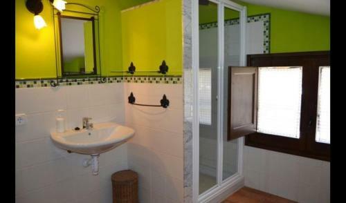 La Pobla de Lillet Villa Sleeps 13 With Pool