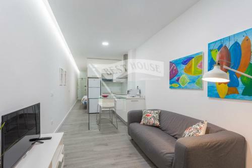 First Line New Apartment In Las Canteras