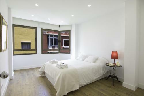 Stylish And Modern Apartment Overlooking Las Canteras